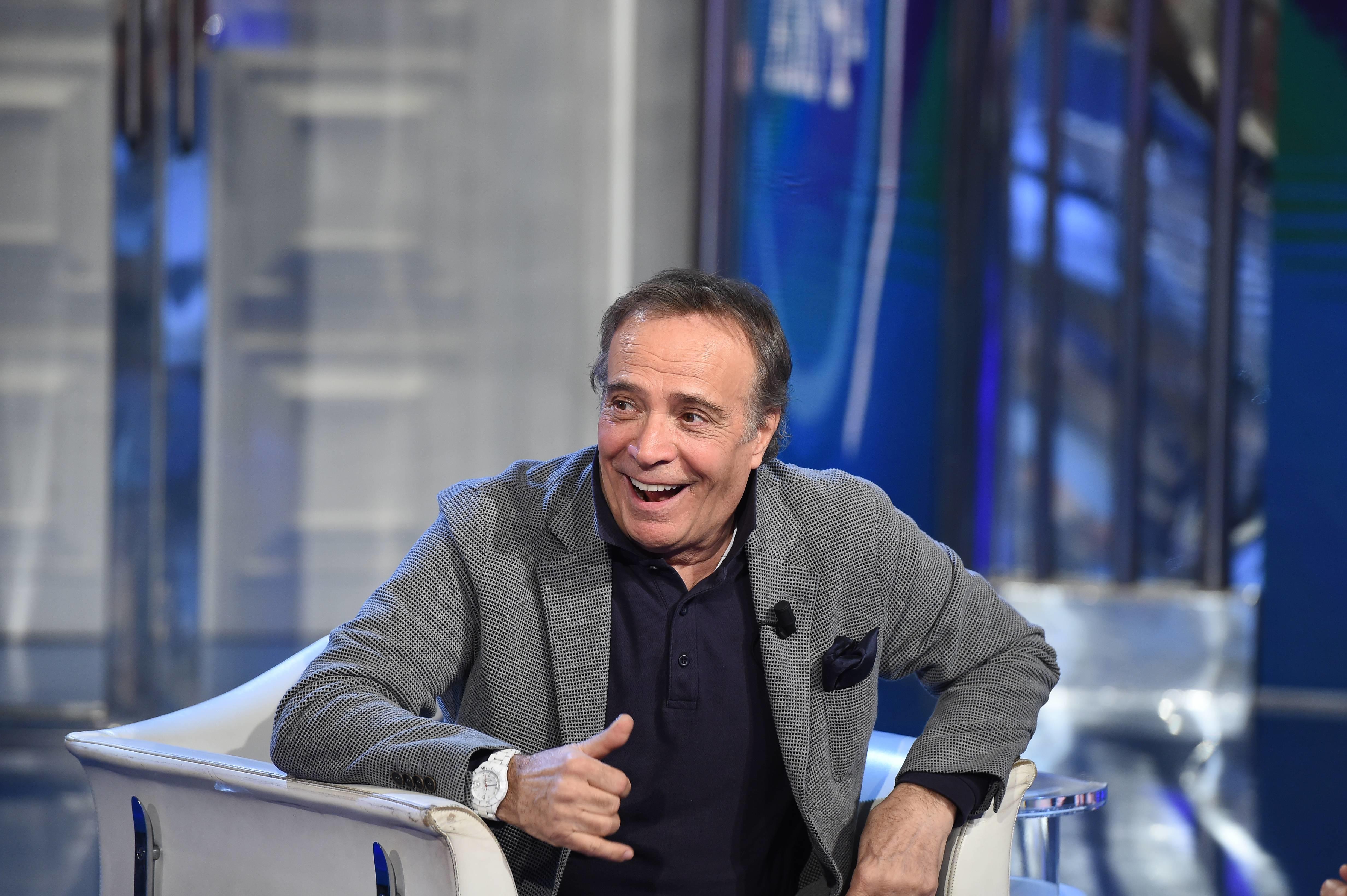 Lazio-Roma, lo sfottò di Montesano: "Il cielo sopra Roma è biancoceleste, Ibanez uno di noi"