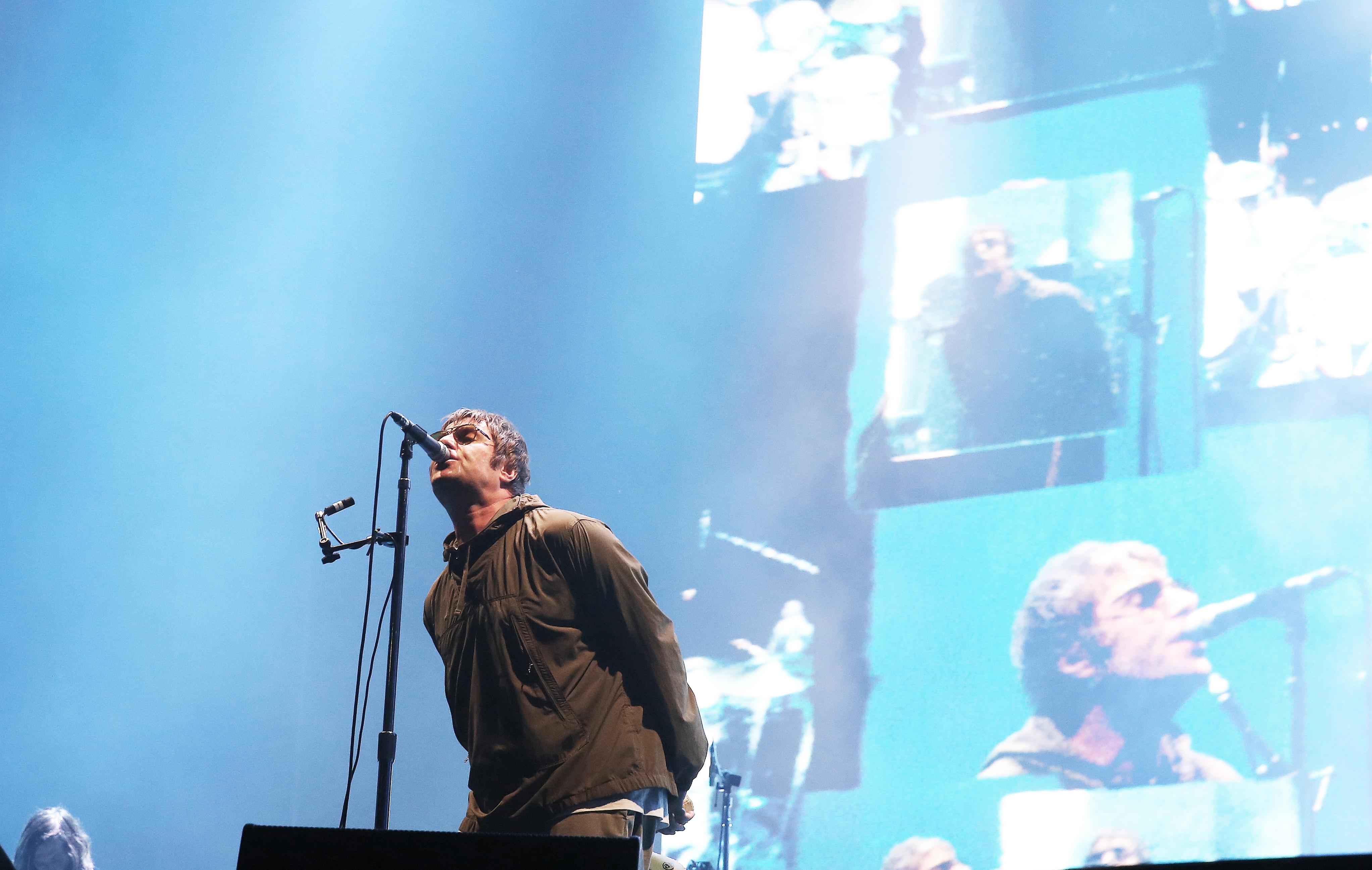 Liam Gallagher in concerto a Milano: "Ci sono tifosi dell’Inter?" - Video