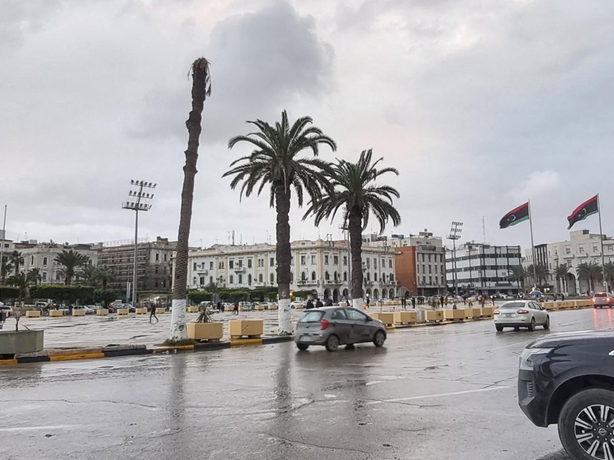 Libia, uomini armati circondano edificio del governo a Tripoli