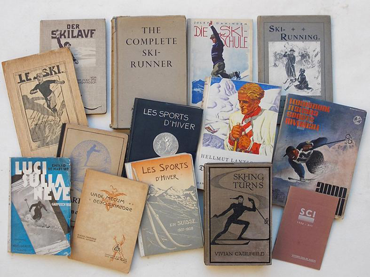Collezione internazionale di inizio Novecento dedicata allo sci (Il Piacere e Il Dovere Studio Bibliografico)