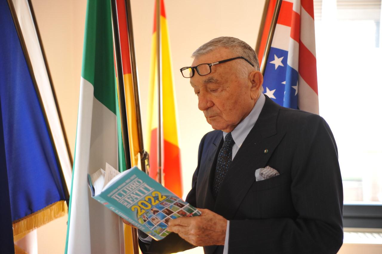 Libro dei Fatti Adnkronos, da 32 anni cronaca di quello che succede nel mondo e in Italia