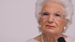 Liliana Segre: "Insulti e minacce per vaccino? Non ho nulla da dire a chi odia"
