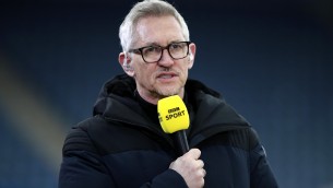 Lineker, bufera in Gb tra migranti, calcio e Bbc: cosa succede