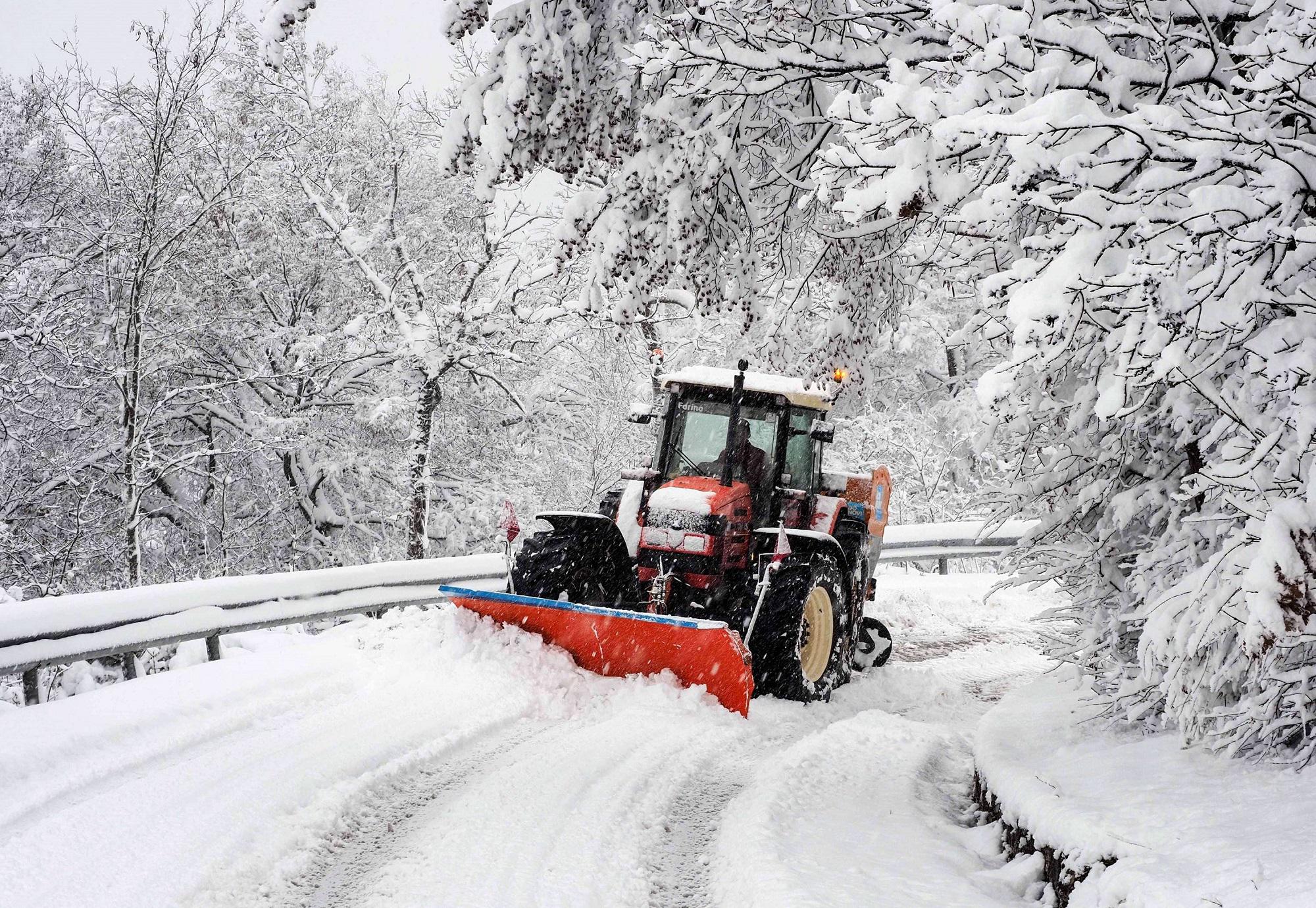 L'inverno travolge l'Italia, weekend di neve e gelo da Nord a Sud