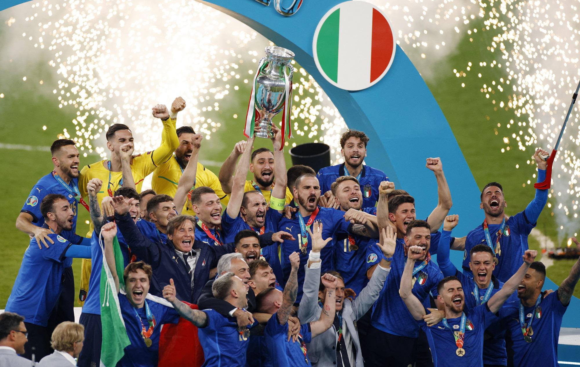 L'Italia vola negli ascolti tv, 18 milioni per la vittoria della Nazionale