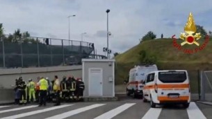 Lomazzo, scontro tra camion e pullman con 30 bambini a bordo: morta una maestra