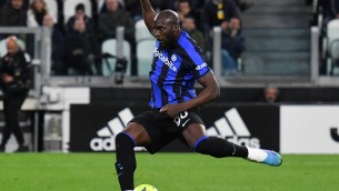 Lukaku, Inter: "Ci schieriamo contro il razzismo"
