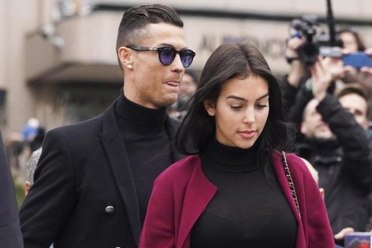 Lutto per Cristiano Ronaldo e Georgina Rodriguez: "Il nostro bimbo è morto"