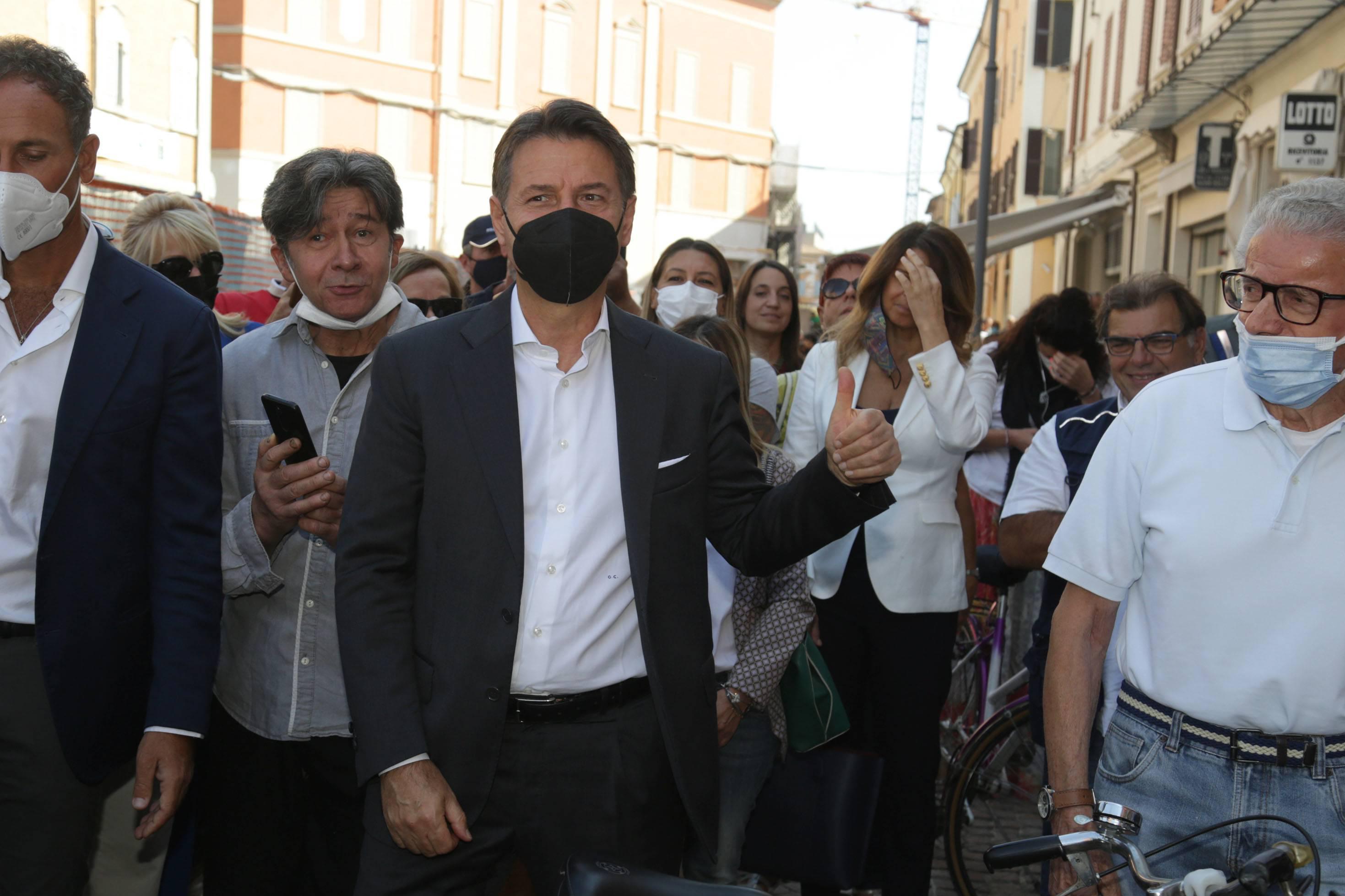 M5S, Conte: "Faticaccia enorme, non credo reggerò a lungo"