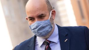 M5S, Crimi dice no a Grillo su Rousseau: "Non so se resto"