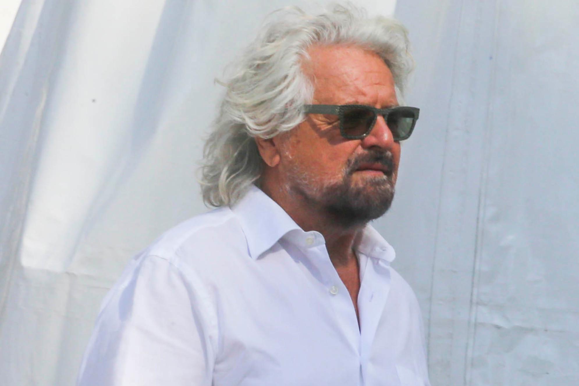 M5S, Grillo: "E' il momento di andare lontano"