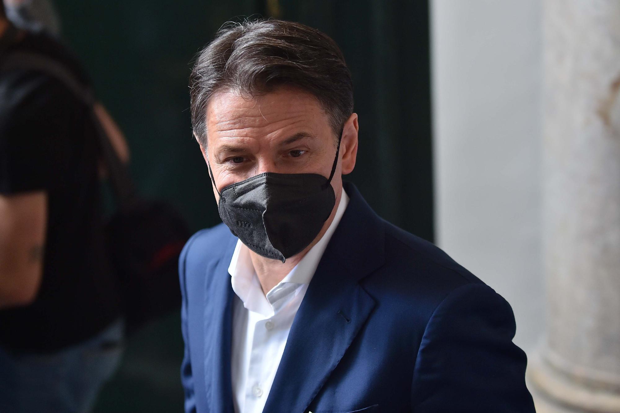 M5S, telefonata chiarificatrice Grillo-Conte: accordo vicino