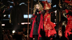 Madonna in terapia intensiva per infezione batterica