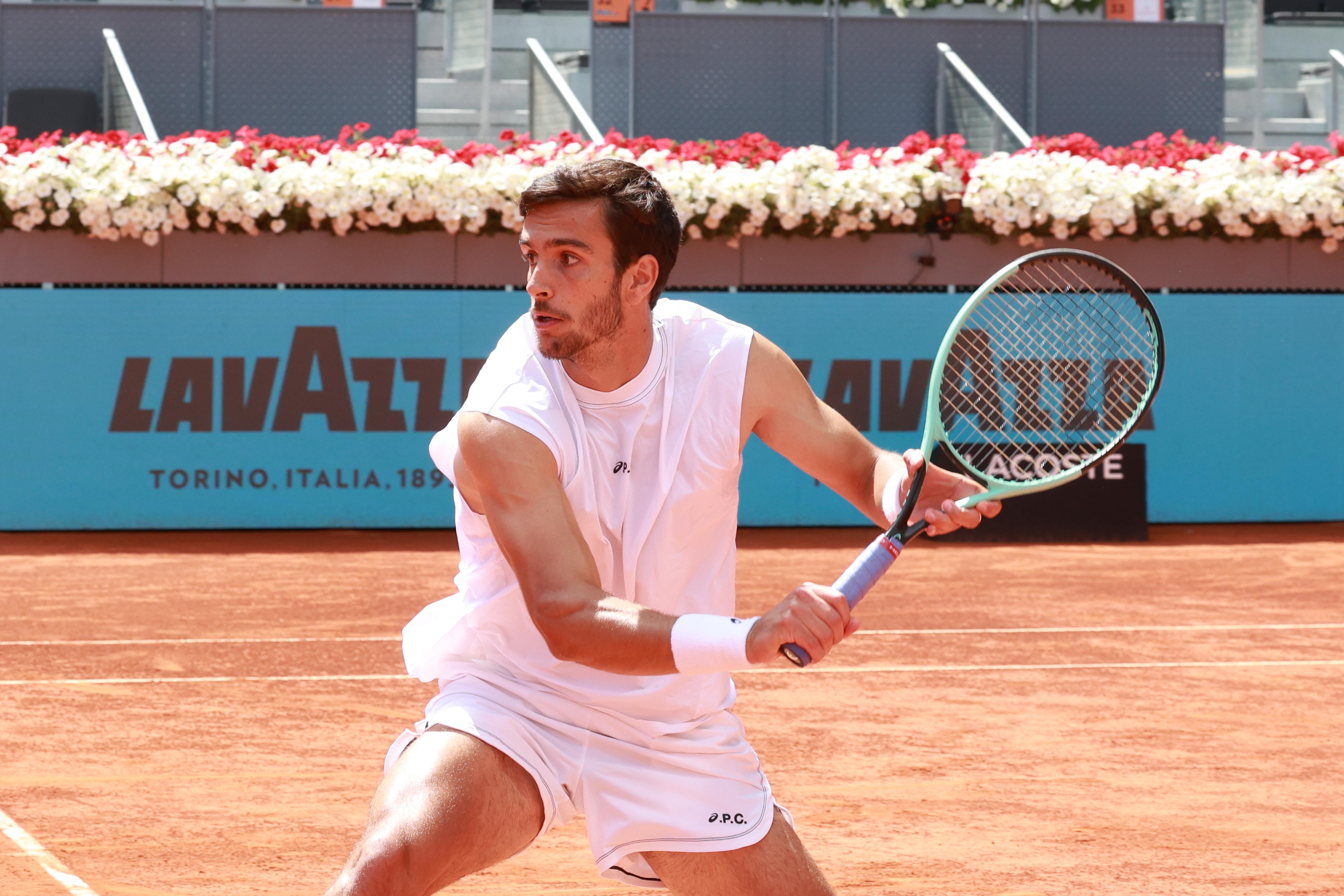 Madrid, super Musetti: elimina Tsitsipas e vola agli ottavi