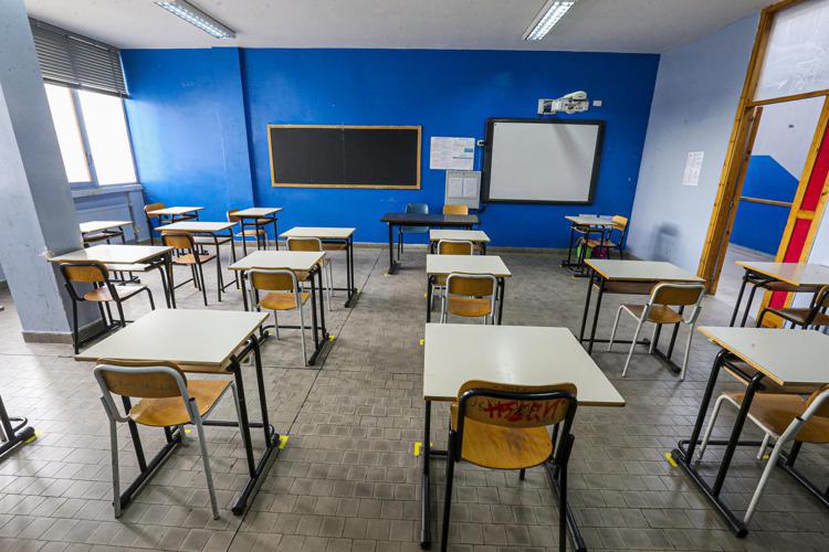 Maestra sospesa a Oristano, la scuola: "Non è stata Ave Maria, altri episodi"