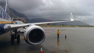 maltempo-aereo-palermo-decollo-atterraggio-aeroporto-pioggia-640x465