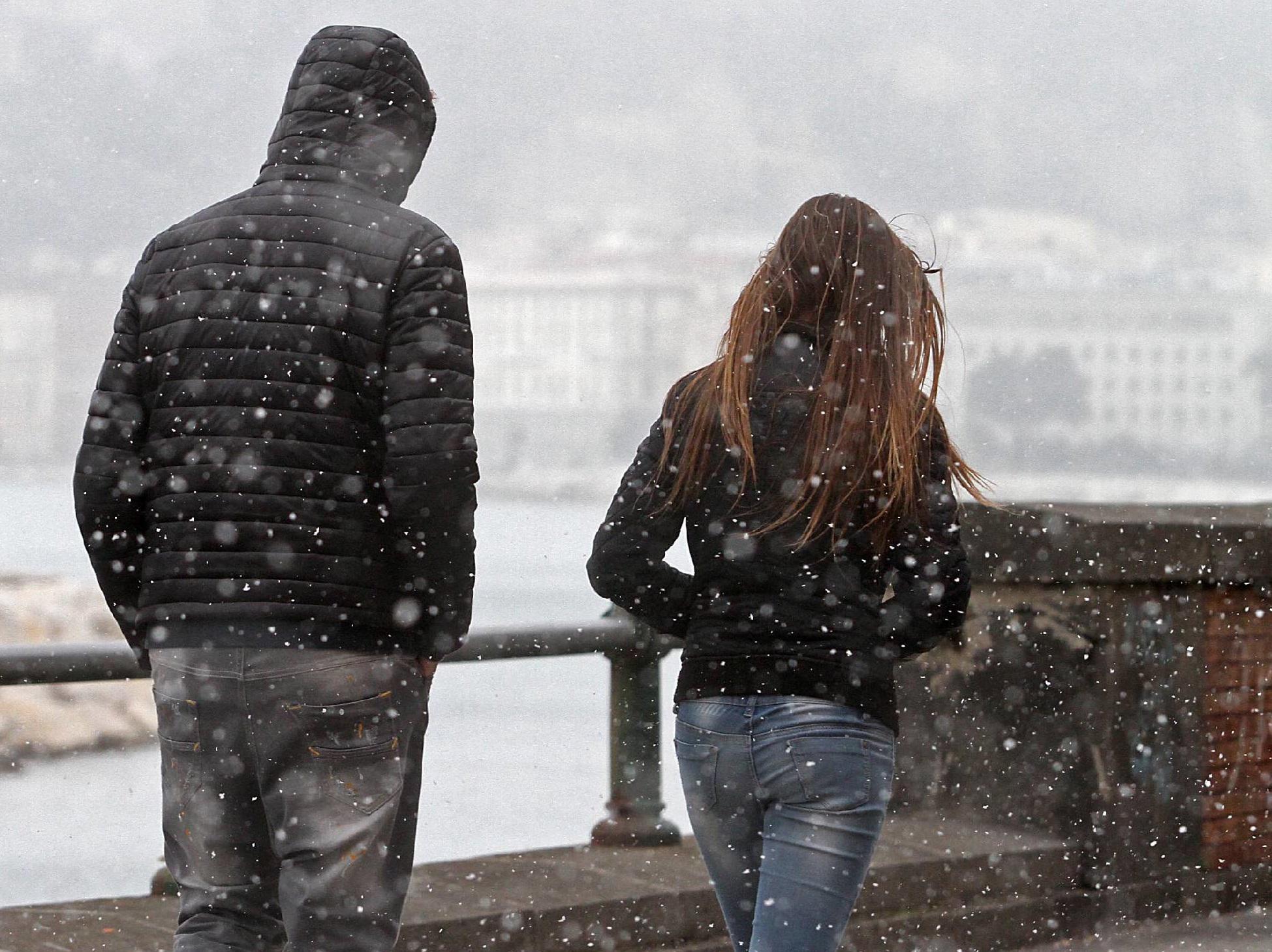 Maltempo, allerta meteo con neve