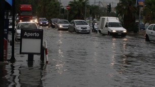 Maltempo, allerta rossa in gran parte della Sicilia: scuole chiuse e disagi