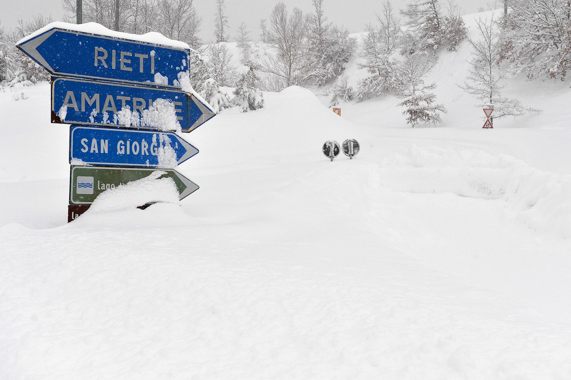 Maltempo, Amatrice sotto 1 metro di neve