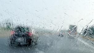Maltempo, è ancora allerta meteo sull'Italia