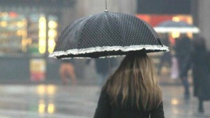 Maltempo e temporali a raffica sull'Italia, tre vortici in azione: le previsioni meteo