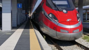 Maltempo Emilia Romagna, Marche, Toscana: treni cancellati, news