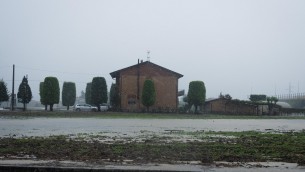 Maltempo, frane e allagamenti tra Forlì e Cesena: decine di evacuati