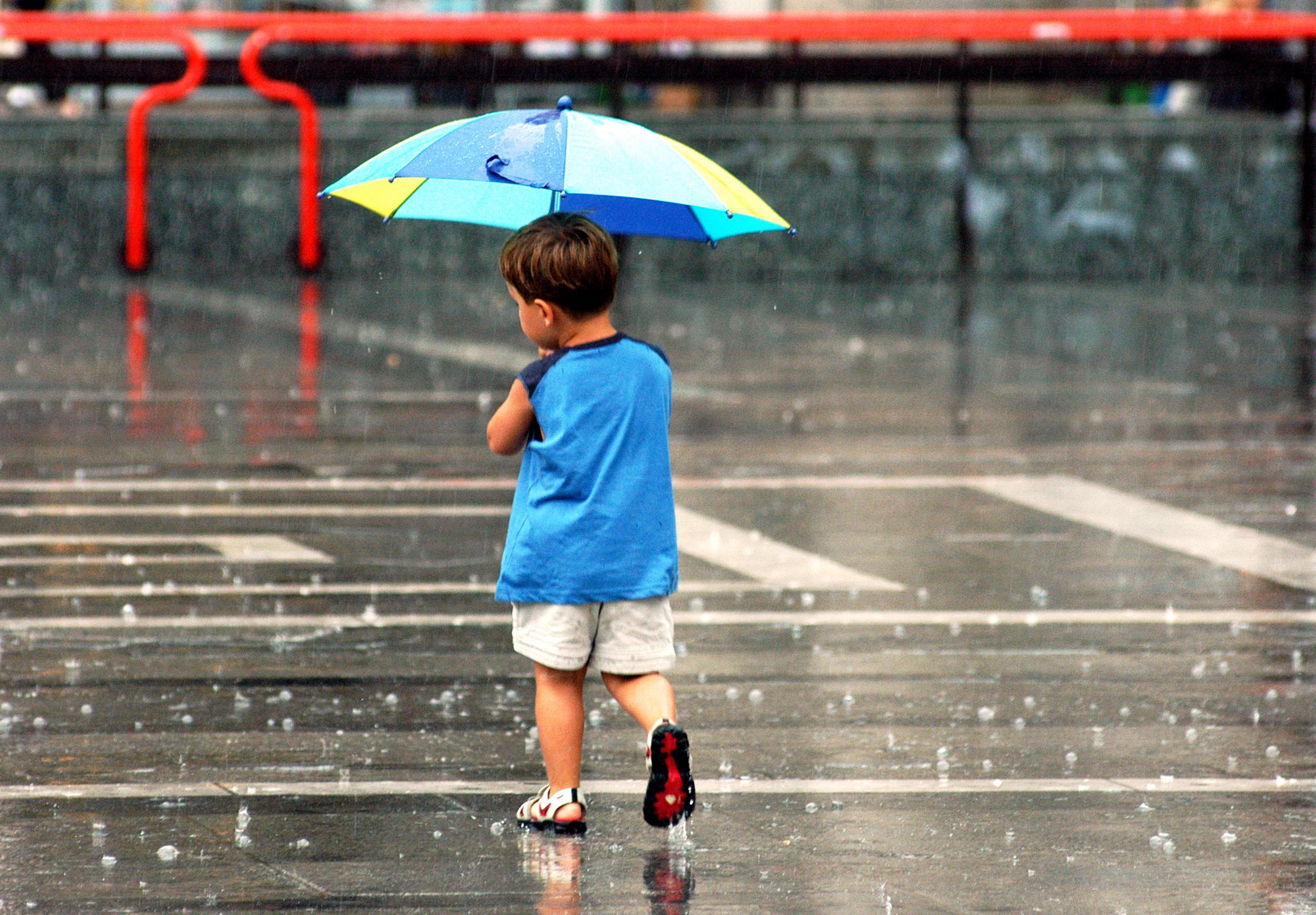 Maltempo in arrivo, allerta gialla in 4 regioni