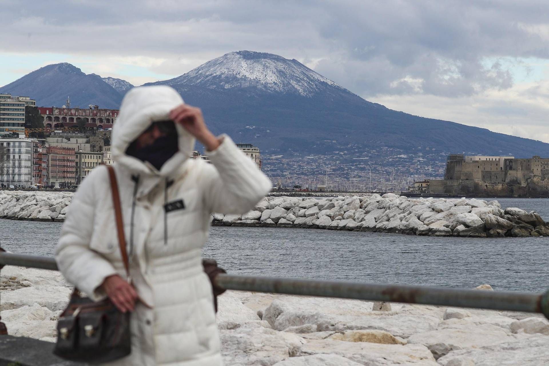 Maltempo, in arrivo venti forti a partire dal Nord: allerta gialla in sei regioni