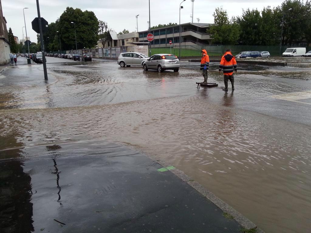 Maltempo Lombardia e Milano oggi, si alzano livelli di Seveso e Lambro