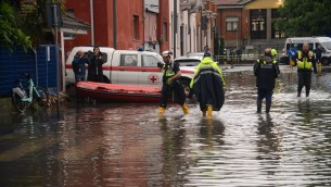 Maltempo oggi a Milano, allerta meteo arancione in Lombardia