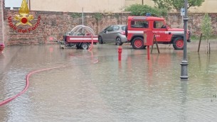 Maltempo sull'Italia, allerta gialla in 8 regioni: frane e allagamenti in Veneto