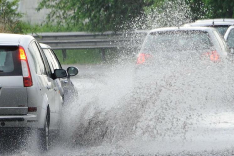 Maltempo sull'Italia, allerta per la Campania e in Toscana per la neve