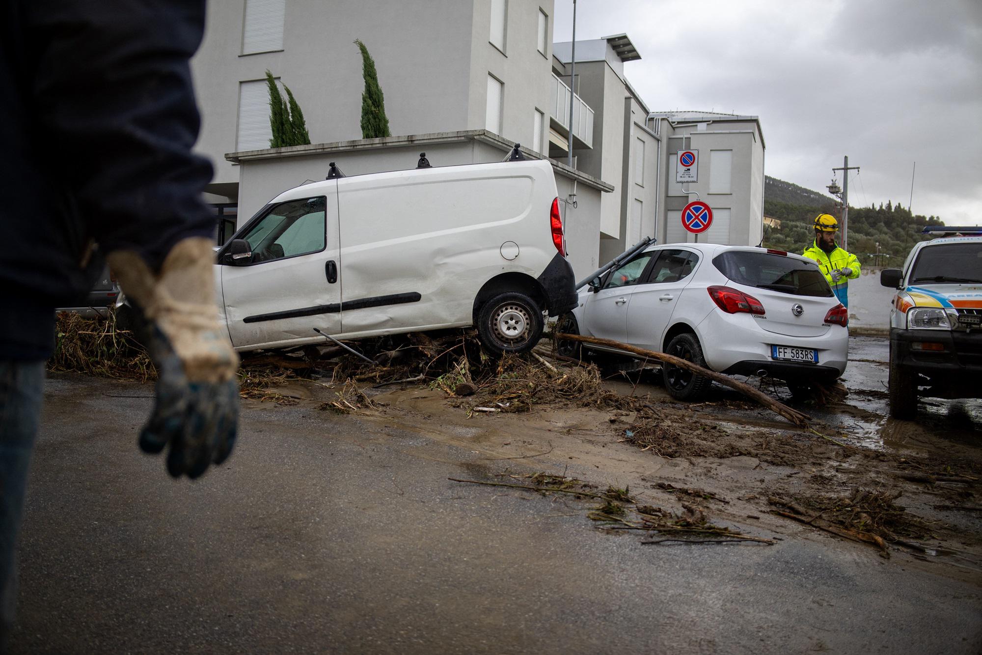 Maltempo Toscana, allerta arancione domani a Prato