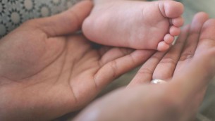 Mamma record in Germania, a 66 anni partorisce il decimo figlio