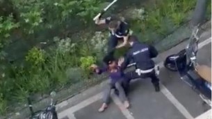 Manganellata dai vigili a Milano, senza denuncia l'inchiesta si ferma