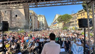 Manifestazione M5S, Conte: "Salario minimo strada giusta"