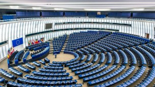 Manifestazione M5s contro Rearm Ue, domani pro Europa