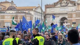Manifestazione per l'Europa, una piazza 'democratica' e 'popolare' ma anche 'anziana'
