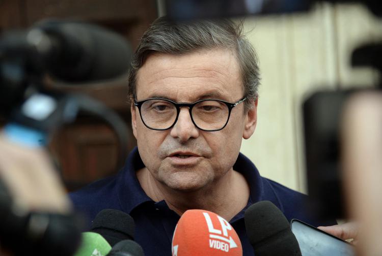 Manovra 2023, Calenda vede Meloni: "Incontro positivo ma non faremo stampella"
