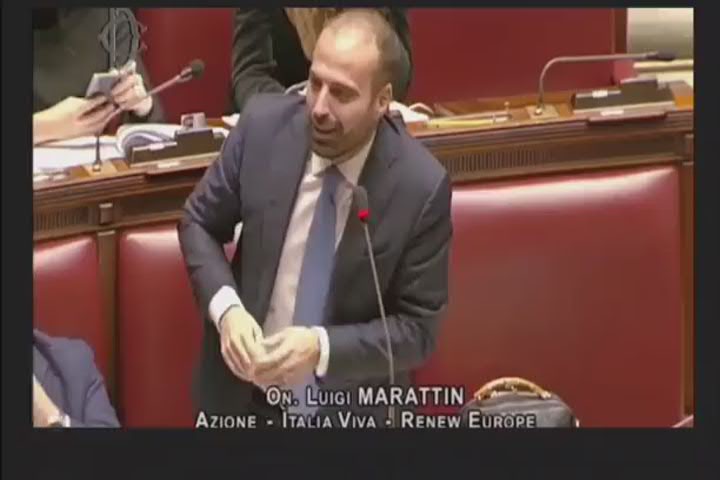 Manovra 2023, Mulè smonta il 'caso fax': "Figuraccia di Renzi" - Video