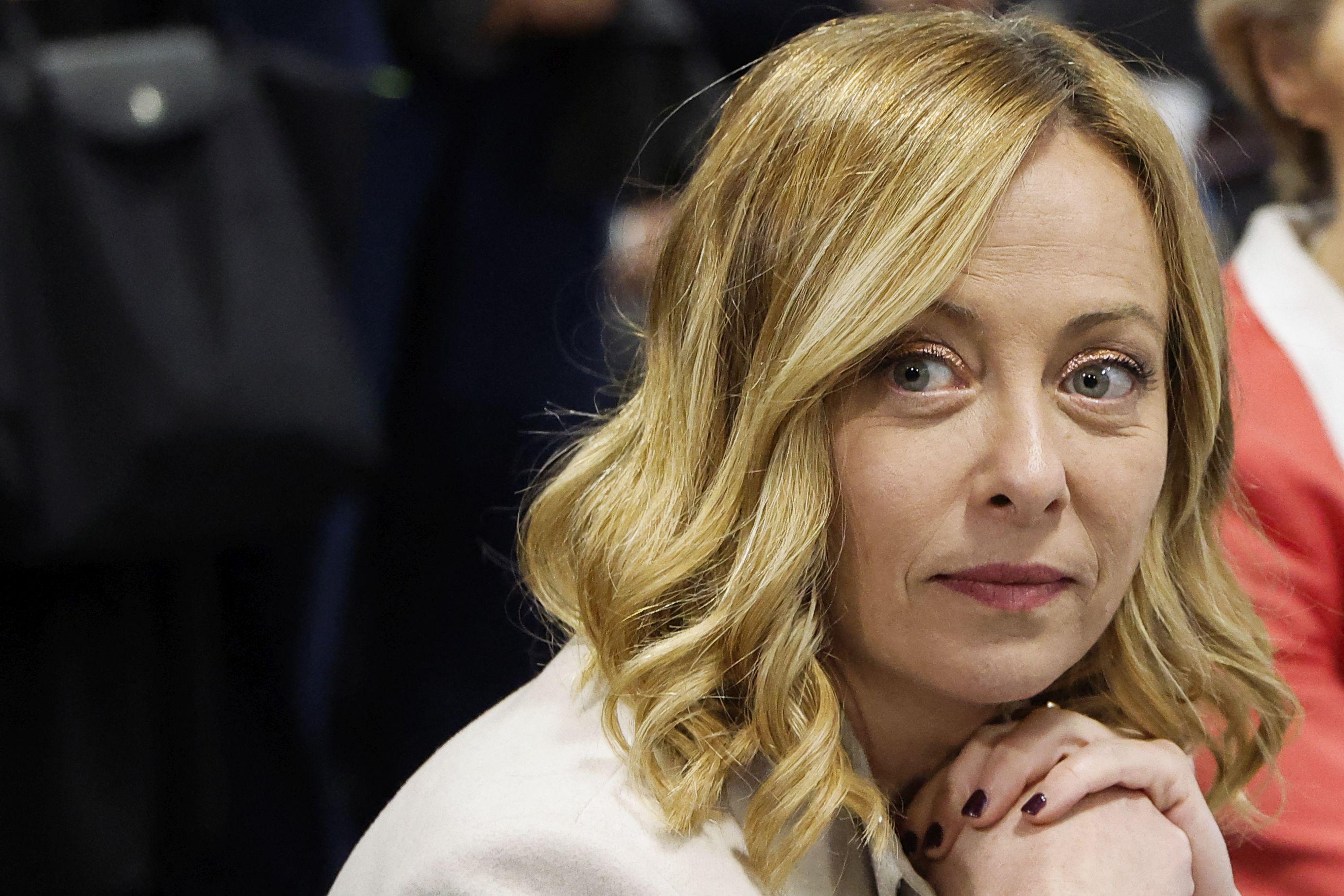 Manovra, Meloni: "Risorse anche da banche e assicurazioni, mai fatto"
