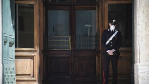 Manovra, scure su 1000 emendamenti: no a medici in pensione a 72 anni