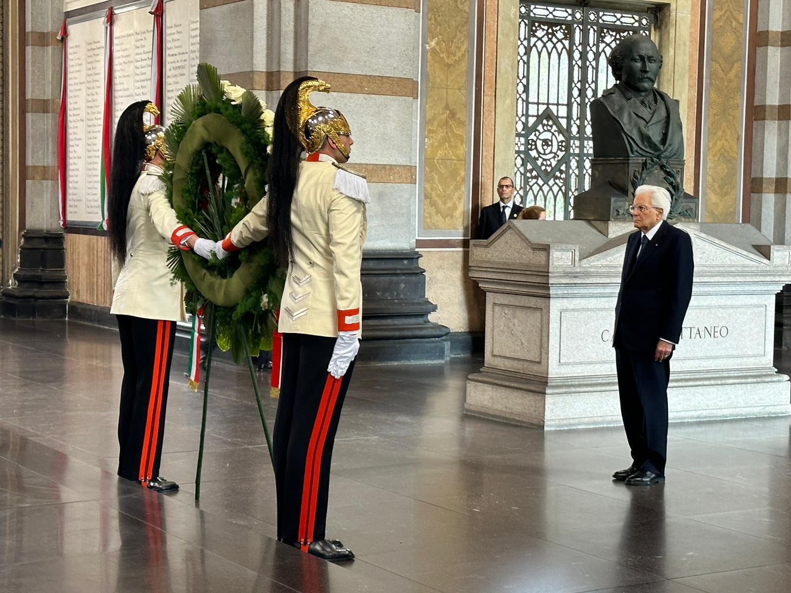 Manzoni, 150 anni dalla morte: Mattarella depone corona al Famedio