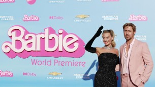 Margot Robbie e Ryan Gosling alla prima di 'Barbie' a Los Angeles - Video