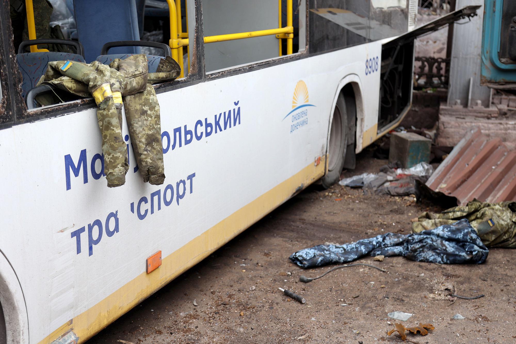 Mariupol, l'ex soldato e il combattente anti Isis: chi sono i britannici catturati