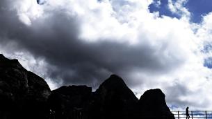 Marmolada, nuovo distacco: si apre crepaccio di 200 metri