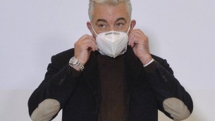Mascherine anti-Covid da Cina, Arcuri assolto da abuso ufficio ormai abrogato