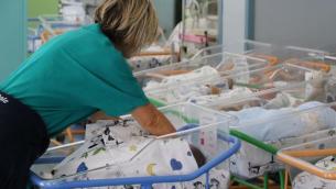 Massa, baby boom all'ospedale Apuane: in 36 ore nati 21 bimbi