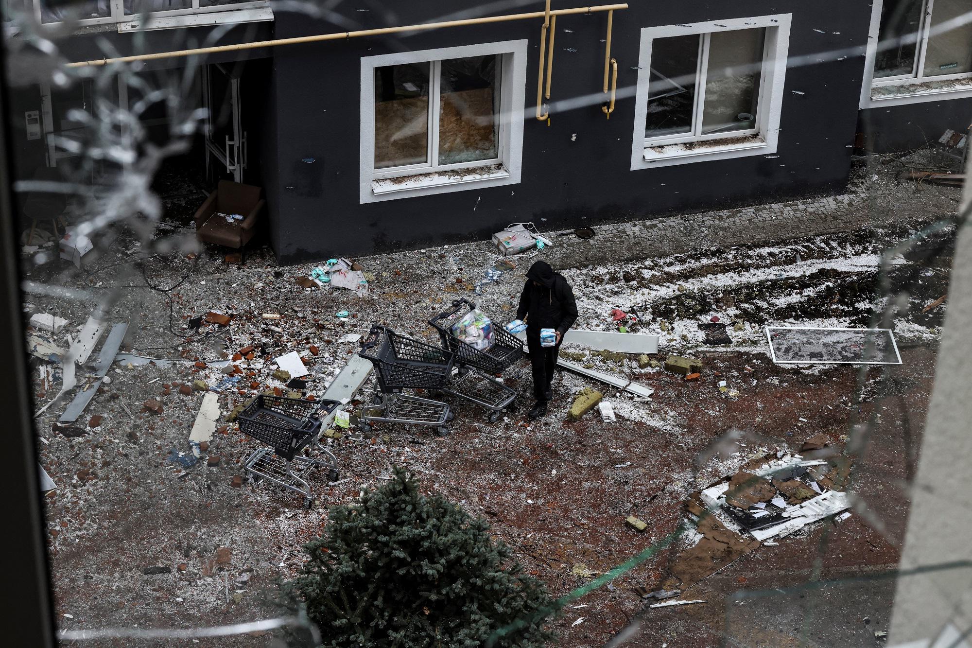 Massacro Bucha, il testimone: "Ho visto l'orrore dal 24 febbraio"